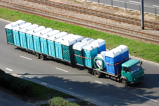 Best Luxury portable toilet rental  in Newburgh, IN